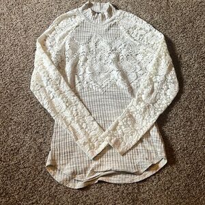 Lace Detail Venus Top